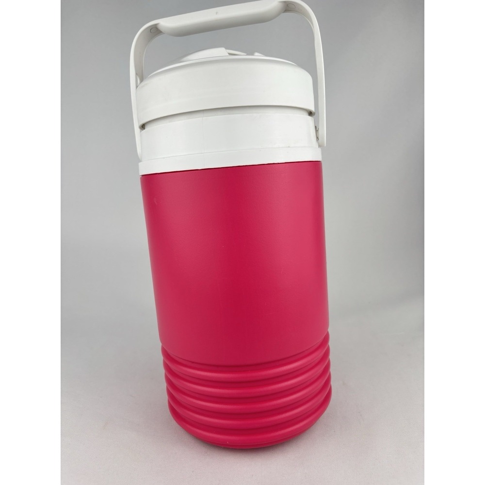 Igloo‎ Legend Hot Pink Beverage Jug Drink Water Cooler 1/2 Gallon Retro Y2K 80s